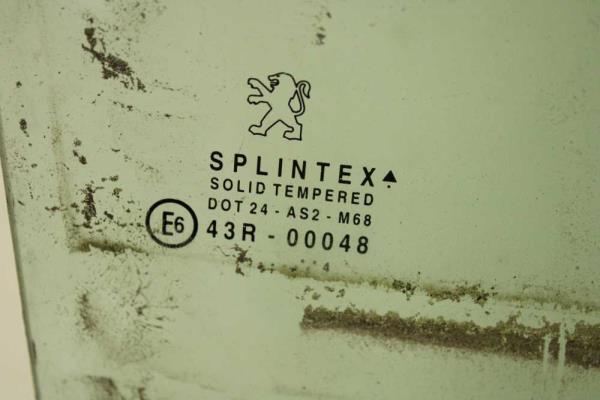 VITRE AVANT DROITE PEUGEOT 1007 - Vue 2